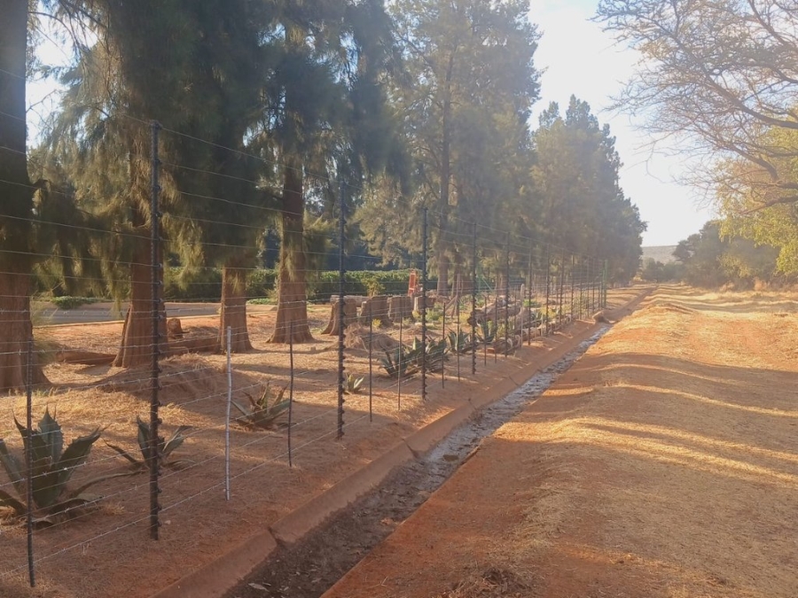 6 Bedroom Property for Sale in Hartswater Northern Cape